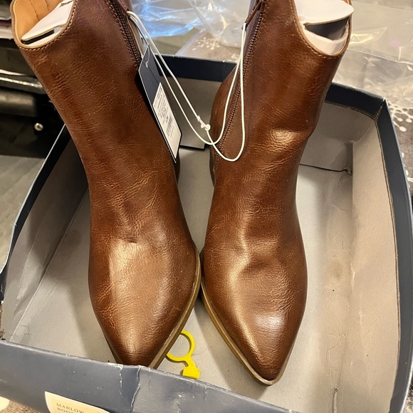 Marlow Brown Ankle Booties - Picture 2 of 4